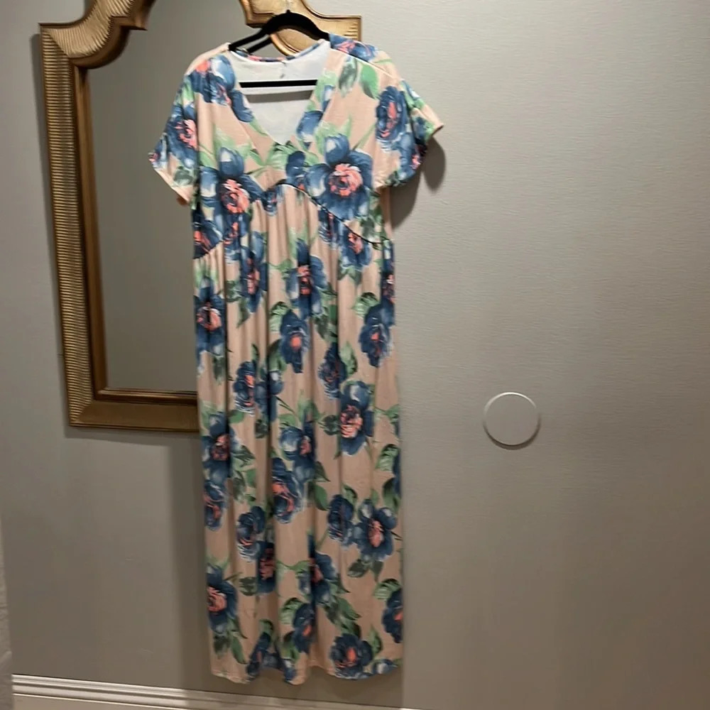 New* Pinkblush Floral‎ Maxi Maternity Dress - Picture 7 of 10